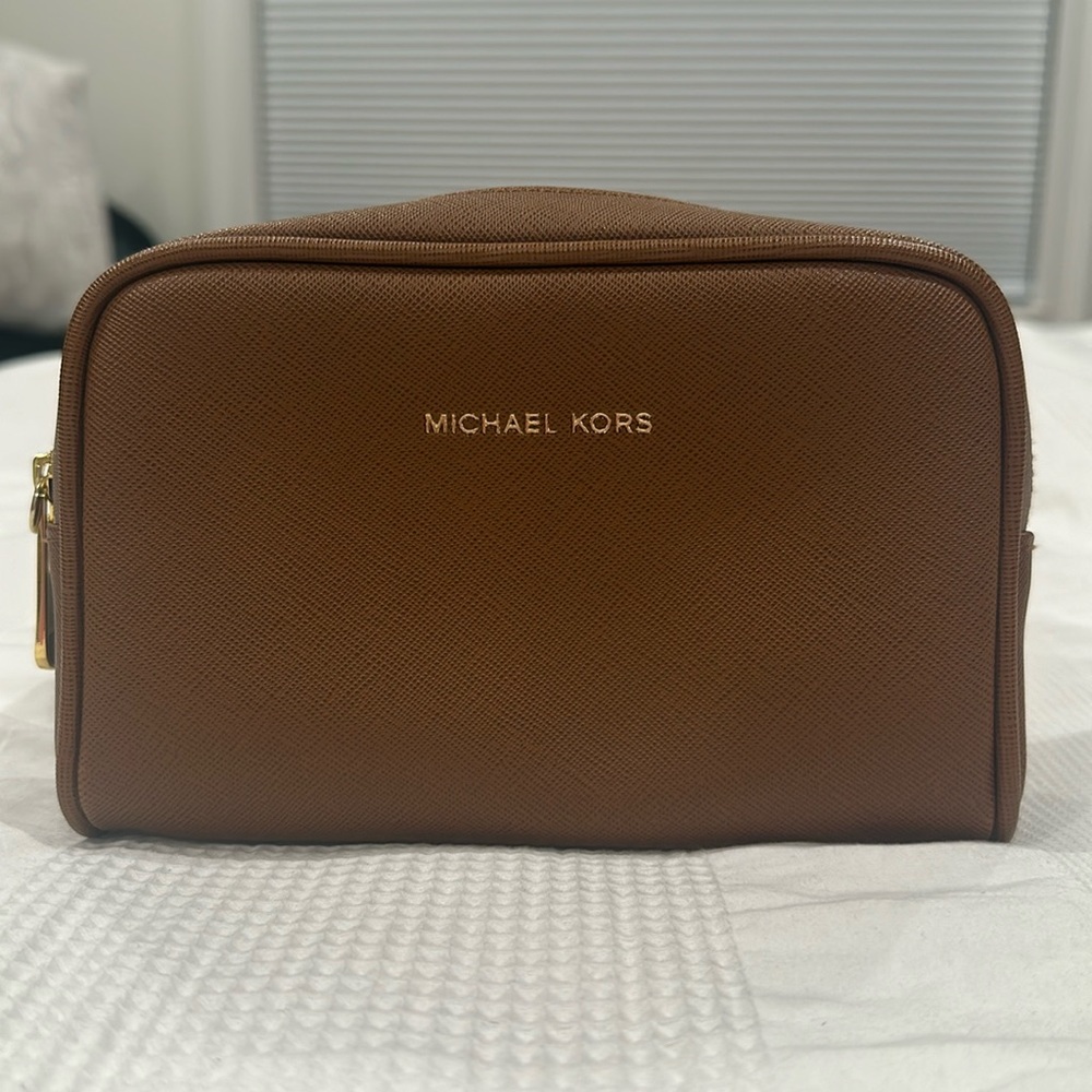 Michael Kors tan bag